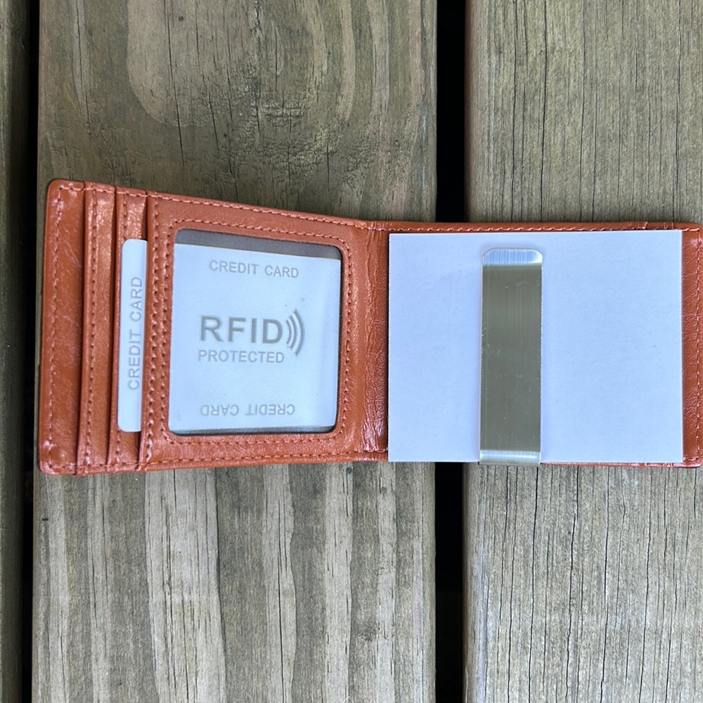 New Men’s RFID Protected Wallet.